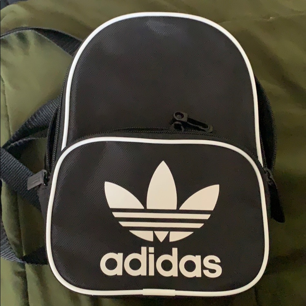 Adidas mini bag pack